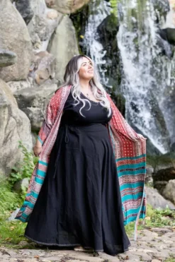 The TwoSisters Plus Size|Plus Size-Berkana Jurk Zwart (t/m maat 52)