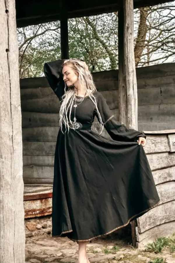 The TwoSisters Plus Size|Plus Size-Berkana Jurk Zwart (t/m maat 52)