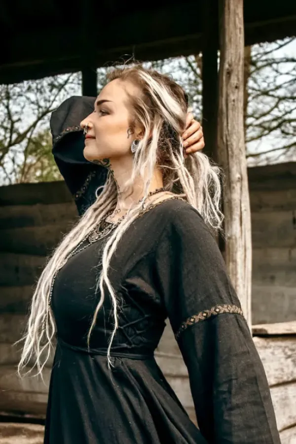 The TwoSisters Plus Size|Plus Size-Berkana Jurk Zwart (t/m maat 52)