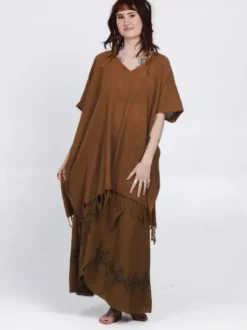 The TwoSisters Plus Size|Nomad Chic Collectie-Desert Breeze poncho Lichtbruin
