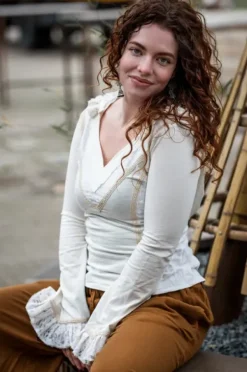 The TwoSisters Tops|Plus Size-Elven Hoodie Top Gebroken Wit