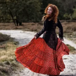 The TwoSisters Plus Size-Elven Jas Bruin