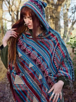 The TwoSisters Plus Size-Fleece Poncho