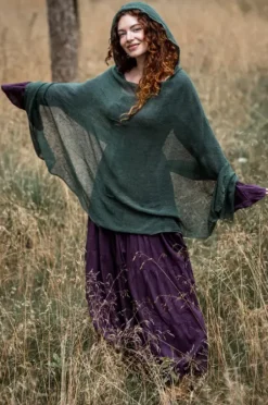 The TwoSisters Plus Size-Hooded Poncho Groen