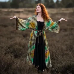 The TwoSisters Plus Size|Kimono Lang-Hope Kimono 1