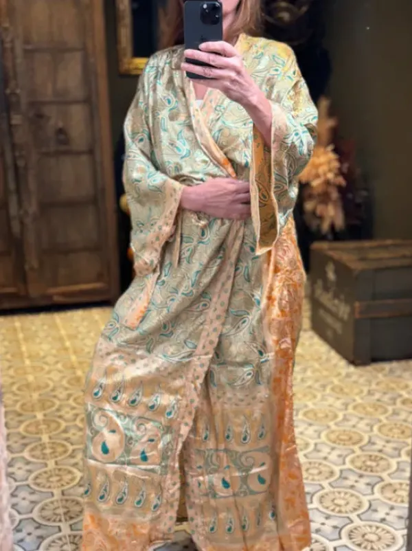 The TwoSisters Plus Size|Kimono Lang-Hope Kimono 311