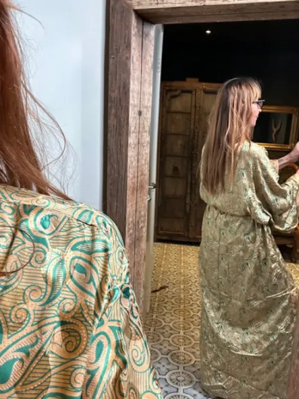 The TwoSisters Plus Size|Kimono Lang-Hope Kimono 311