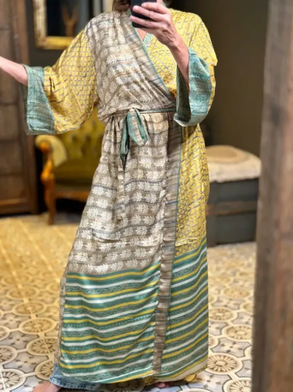 The TwoSisters Plus Size|Kimono Lang-Hope Kimono 384