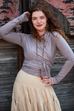 The TwoSisters Tops|Lange Mouw-Iris Top Licht Taupe