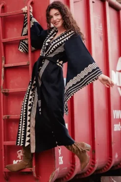 The TwoSisters Kaftan-Kimono Jurk Zahara Zwart