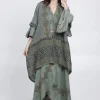 The TwoSisters Plus Size|Nomad Chic Collectie-Nomad Chic poncho Jade Groen