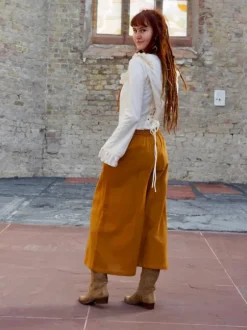 The TwoSisters Nomad Chic Collectie|Broeken-Nova Broek Oker