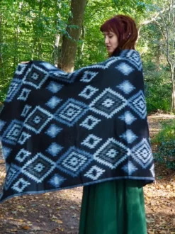 The TwoSisters Omslagdoeken|Omslagdoeken-Omslagdoek Fleece Zwart/ Antraciet
