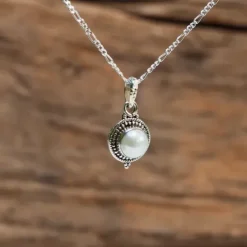 The TwoSisters Edelsteen Hanger-Pearl Zilveren Hangertje