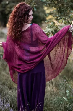 The TwoSisters Plus Size-Poncho Marroon Rood