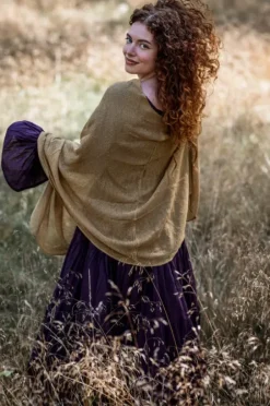 The TwoSisters Plus Size-Poncho Massala