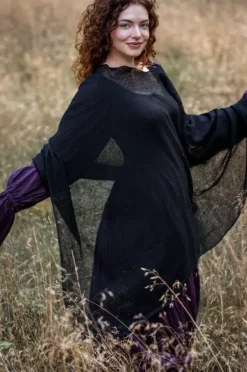 The TwoSisters Plus Size-Poncho Zwart