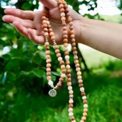 The TwoSisters Kettingen|Buddhist Malas-Roze aventurijn mala