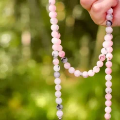 The TwoSisters Kettingen|Buddhist Malas-Rozen Quartz Mala
